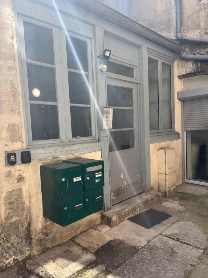 Logement Au Coeur De Dole Dış mekan fotoğraf
